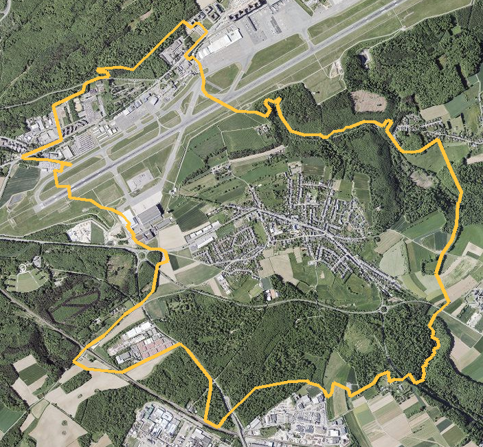 Orthophotographie officielle de la commune de Sandweiler (geoportail
national du Luxembourg), limites communales soulignees en ambre
